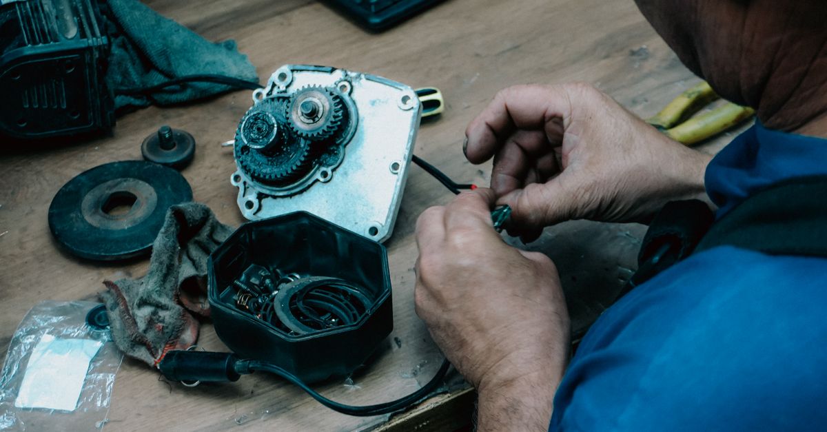 key maker professional — Maple Guard Locksmith Hamilton