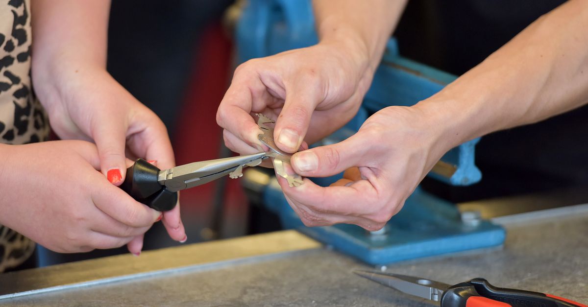 key maker professional — Maple Guard Locksmith Hamilton
